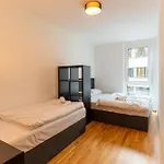 Apartament Casavia Bahnhof - Bright Collection Böblingen